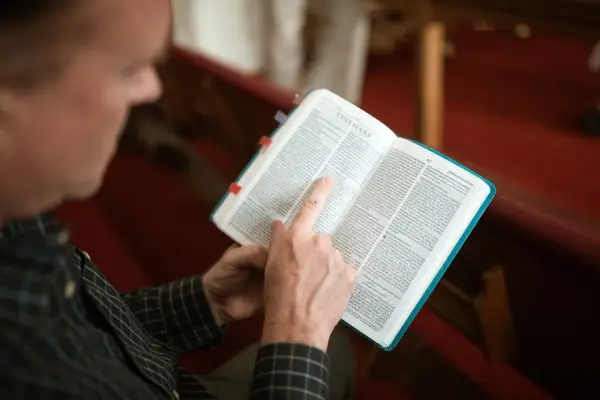 Pięcioksiąg - Jak czytać pierwsze księgi Biblii i rozumieć sens?